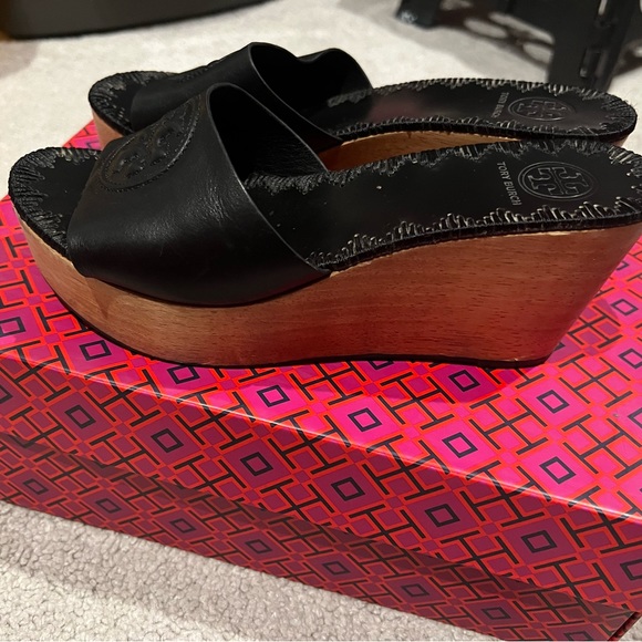 Tory Burch patty 80mm wedge slide size 6 - Picture 2 of 3